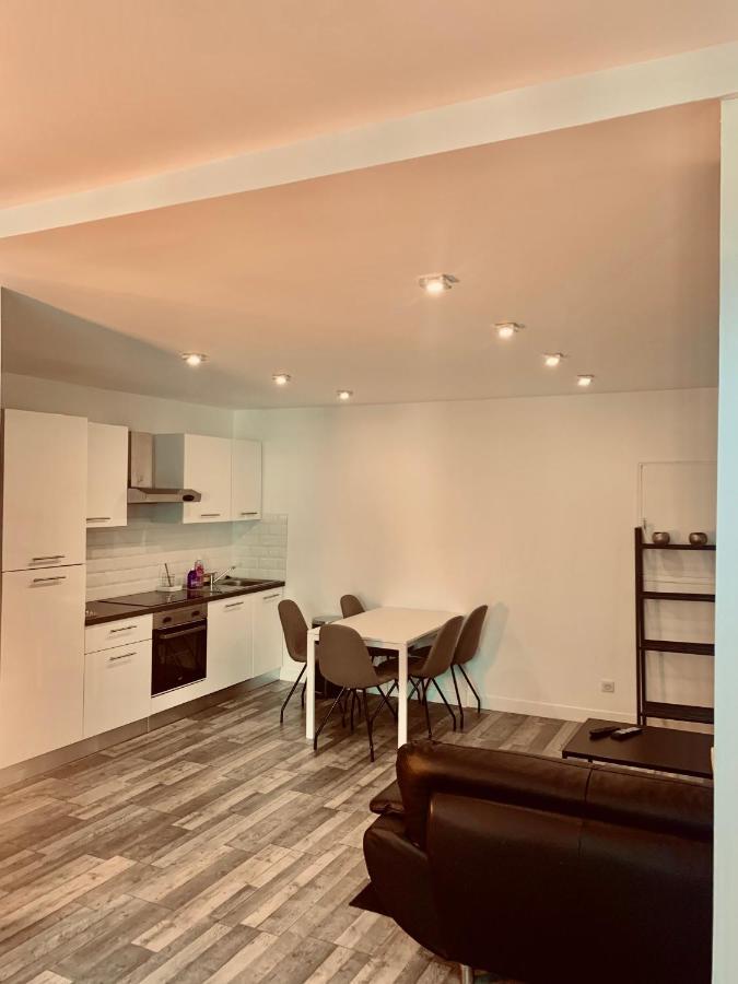 Superbe Appartement En Hyper Centre De Charleville المظهر الخارجي الصورة